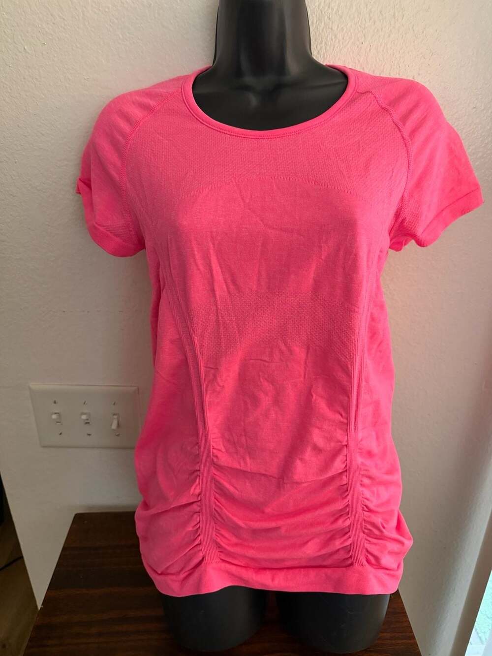 Athleta Fastest Track Tee Pink Short Sleeve Seamless Ruched Top